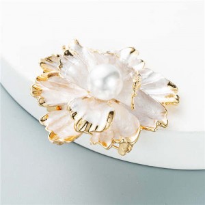 Blooming Flowers Artificial Pearl Inlaid Design Party Fashion Elegant Women Brooch - White