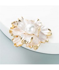 Blooming Flowers Artificial Pearl Inlaid Design Party Fashion Elegant Women Brooch - White