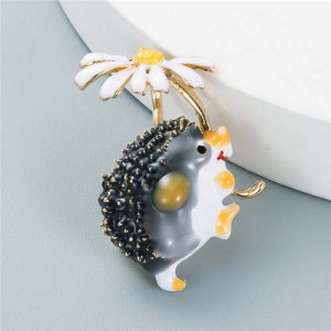 U.S. Fashion Hedgehog Little Daisy Combo Design Women Alloy Brooch - White