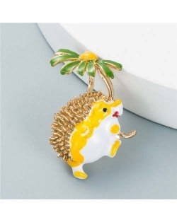 U.S. Fashion Hedgehog Little Daisy Combo Design Women Alloy Brooch - Yellow