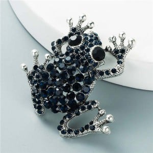 Cute Frog Shining Rhinestone Decorated Design Women Alloy Brooch - Blue