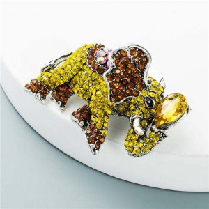 Luxurious Shining Rhinestone Elephant Shape Design Animal Wholesale Jewelry Women Alloy Brooch - Yellow