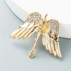 European and U.S. High Fashion Angel Wings Rhinestone Inlaid Minimalist Design Women Alloy Brooch - Golden