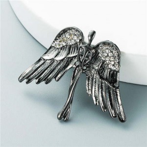 European and U.S. High Fashion Angel Wings Rhinestone Inlaid Minimalist Design Women Alloy Brooch - Gun Black