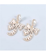 Korean Style Hollow-out Bow-knot Artificial Pearl Embellished Design Graceful Pendant Wholesale Earrings - Golden