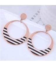 Black and White Stripes Circle Bold Fashion Women Titanium Steel Hoop Wholesale Earrings