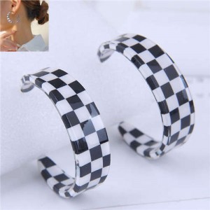 Wholesale Jewelry Popular Checkered Pattern Women Hoop Acrylic Earrings - Black