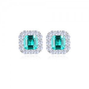 Wholesale 925 Sterling Silver Jewelry Luxurious Emerald Green Stone Square Design Ear Studs