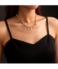Elegant Design Wholesale Jewelry Shining Angle Alphabets Decoration Mini Pearl Women Short Necklace