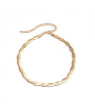 Minimalist Weave Braid Design Short Alloy Women Wholesale Statement Necklace - Golden
