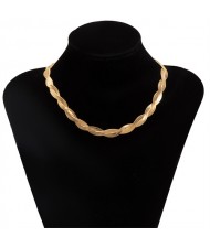 Minimalist Weave Braid Design Short Alloy Women Wholesale Statement Necklace - Golden