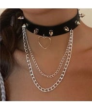 Popular Punk Style Black PU Rivet with Heart and Chain Tassel Unique Design Women Wholesale Necklace
