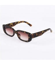 12 Colors Available Vintage Small Rectangular Frame Design U.S. Street Popular Fashion Wholesale Sunglasses