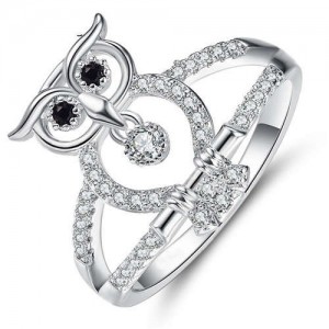 Unique Design Hollow-out Owl Modeling Women Fashion Rhinestone Wholesale Ring