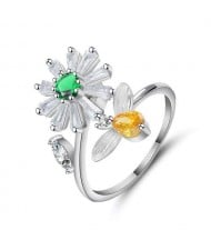 Sweet Flower and Bee Design Women Open-end Wholesale Costume Ring - Green