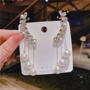 Light Luxury Style Glistening Crescent Moon Shape Pearl Tassel Wholesale Fashion Earrings