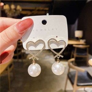 Lady Temperament Style Romantic Rhinestone Heart with Big Pearl Wholesale Dangle Earrings - White