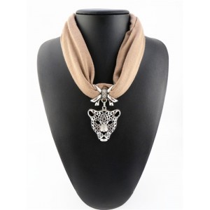 Leopard Head Pendant High Fashion Short Cool Style Women Scarf Necklace - Khaki