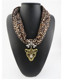 Leopard Head Pendant High Fashion Short Cool Style Women Scarf Necklace - Leopard