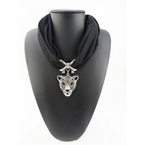 Leopard Head Pendant High Fashion Short Cool Style Women Scarf Necklace - Black
