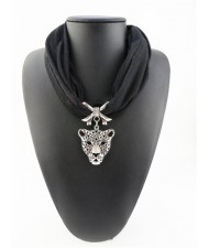 Leopard Head Pendant High Fashion Short Cool Style Women Scarf Necklace - Black