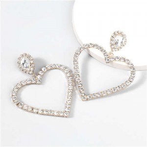 Shining Rhinestone Hollow-out Heart Shape Big Dangle Bold Fashion Earrings - Golden