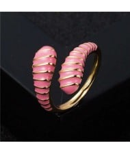 European and American High Fashion Creative Cobra Modeling Open-end Costume Ring - Pink