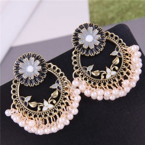 Pearl and Enamel Flower Royal Fashion Women Hoop Costume Earrings - Black