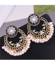 Pearl and Enamel Flower Royal Fashion Women Hoop Costume Earrings - Black