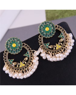 Pearl and Enamel Flower Royal Fashion Women Hoop Costume Earrings - Green