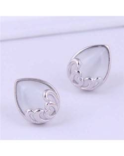 Propitious Cloud Waterdrop Design Korean Fashion Women Stud Earrings - White