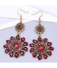 Vintage Royal Fashion Resin and Rhinestone Flower Design Women Dangle Earrings - Red