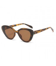 4 Colors Available Vintage Cat Eye Street High Fashion Women Wholesale Sunglasses