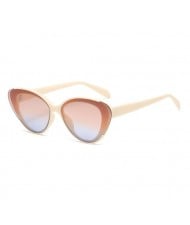 4 Colors Available Vintage Cat Eye Street High Fashion Women Wholesale Sunglasses