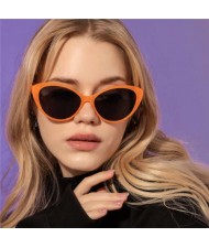 4 Colors Available Popular Cat Eye Small Frame Unique Beach Fashion Women Sunglasses