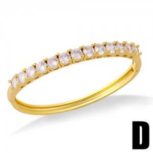 Shining Cubic Zirconia Embellished Minimalist Style 18K Gold Plated Women Bangle