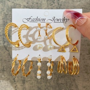 Pearl and Crystal Embellished French Fashion 6pcs Graceful Golden Earrings Set
