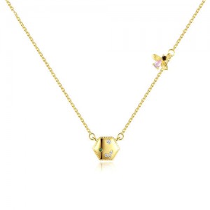 Unique Design Mini Bee with Hexagon Pendant Minimalist Wholesale 925 Sterling Silver Necklace