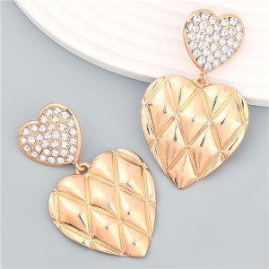 Rhombus Check Textures Peach Heart Pendant Alloy Women Wholesale Fashion Earrings - Golden