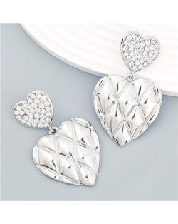 Rhombus Check Textures Peach Heart Pendant Alloy Women Wholesale Fashion Earrings - Silver