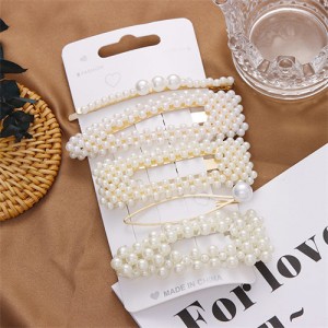 4 Pieces Set Korean Fashion Pearl Peach Heart and Flower Design Hair Clips Set