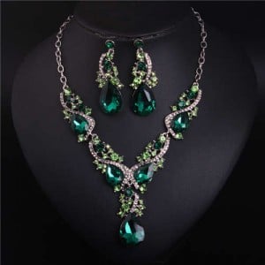 Glistening Water Drop Design Banquet Style Necklace and Earrings Set - Green