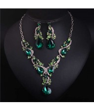 Glistening Water Drop Design Banquet Style Necklace and Earrings Set - Green