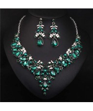 Bold Fashion Rhinestone and Pearl Water Drop Design Prom Necklace and Earrings Set - Green