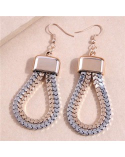 Mix Colors U.S. High Fashion Metallic Chain Waterdrop Shape Women Wholesale Dangle Costume Earrings