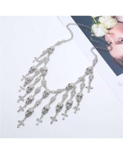 Bling Skull Cross Fringe Design U.S. High Fashion Wholesale Necklace - Silver