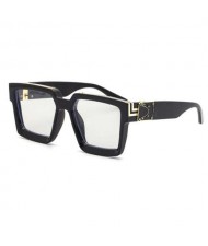 Internet Celebrity Choice Artistic Design Decorated Frame U.S. Popular Fashion Wholesale Sunglasses