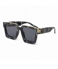 Internet Celebrity Choice Artistic Design Decorated Frame U.S. Popular Fashion Wholesale Sunglasses