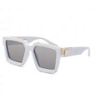 Internet Celebrity Choice Artistic Design Decorated Frame U.S. Popular Fashion Wholesale Sunglasses