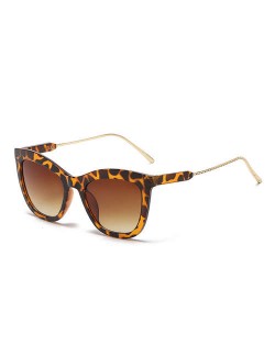 Gradient Color Classic Cat Eyes Design Women Statement Wholesale Sunglasses - Leopard